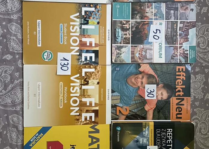 Grajewo ogłoszenia: Sprzedam podręczniki widoczne na zdjęciu.