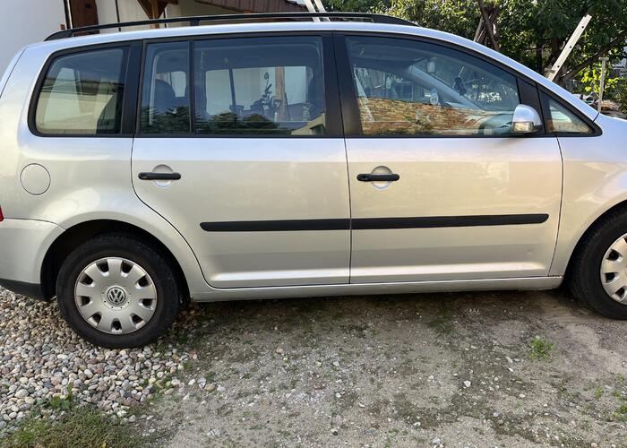 Grajewo ogłoszenia: Sprzedam VW touran 1.9 tdi 7-osobowy 2003 r przebieg 314000
